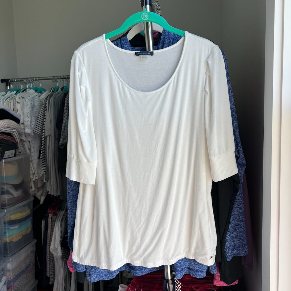 Tommy Hilfiger Puff, Elbow-Length Sleeve Top